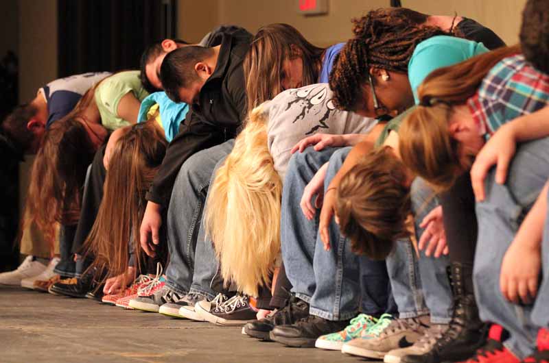 Stage hypnosis blog article about booking a live hypnotist show